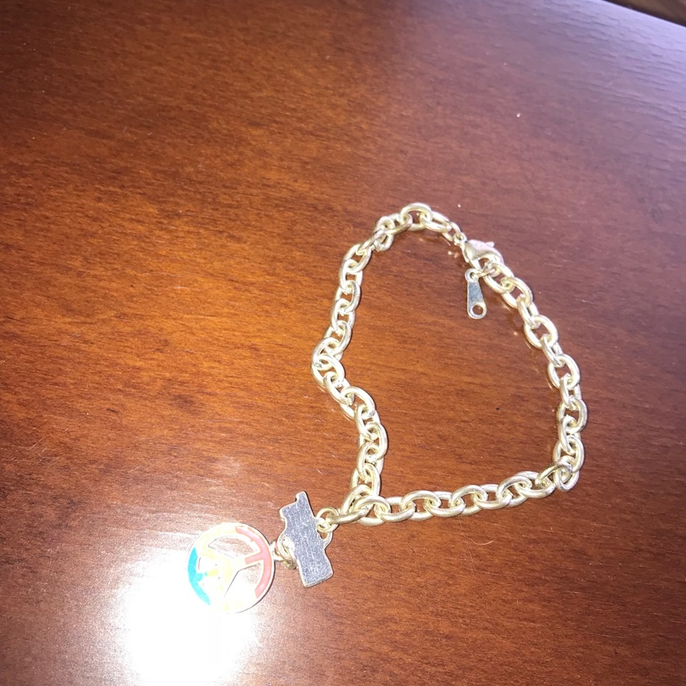 Peace Sign Bracelet - Picture 4 of 4